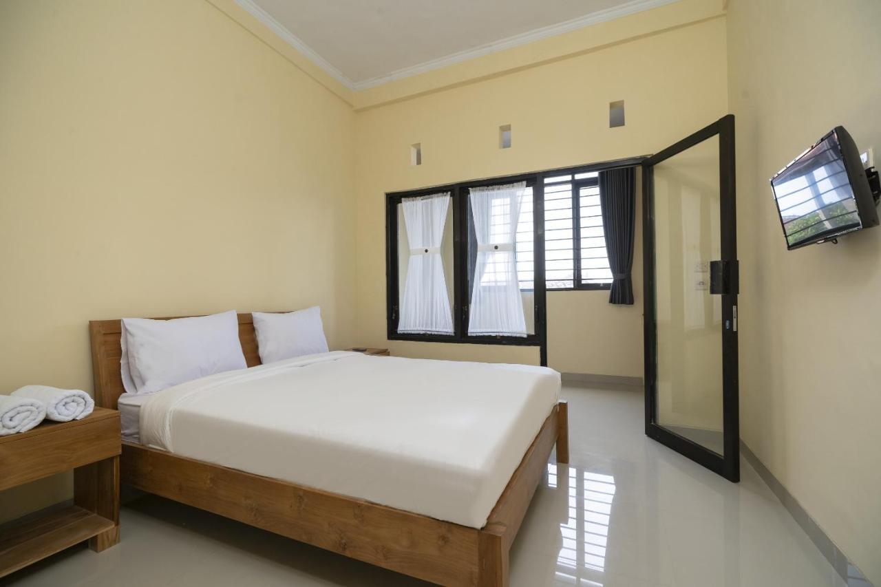 Oyo 2204 Griya Hita Hotel Ketewel Exterior photo